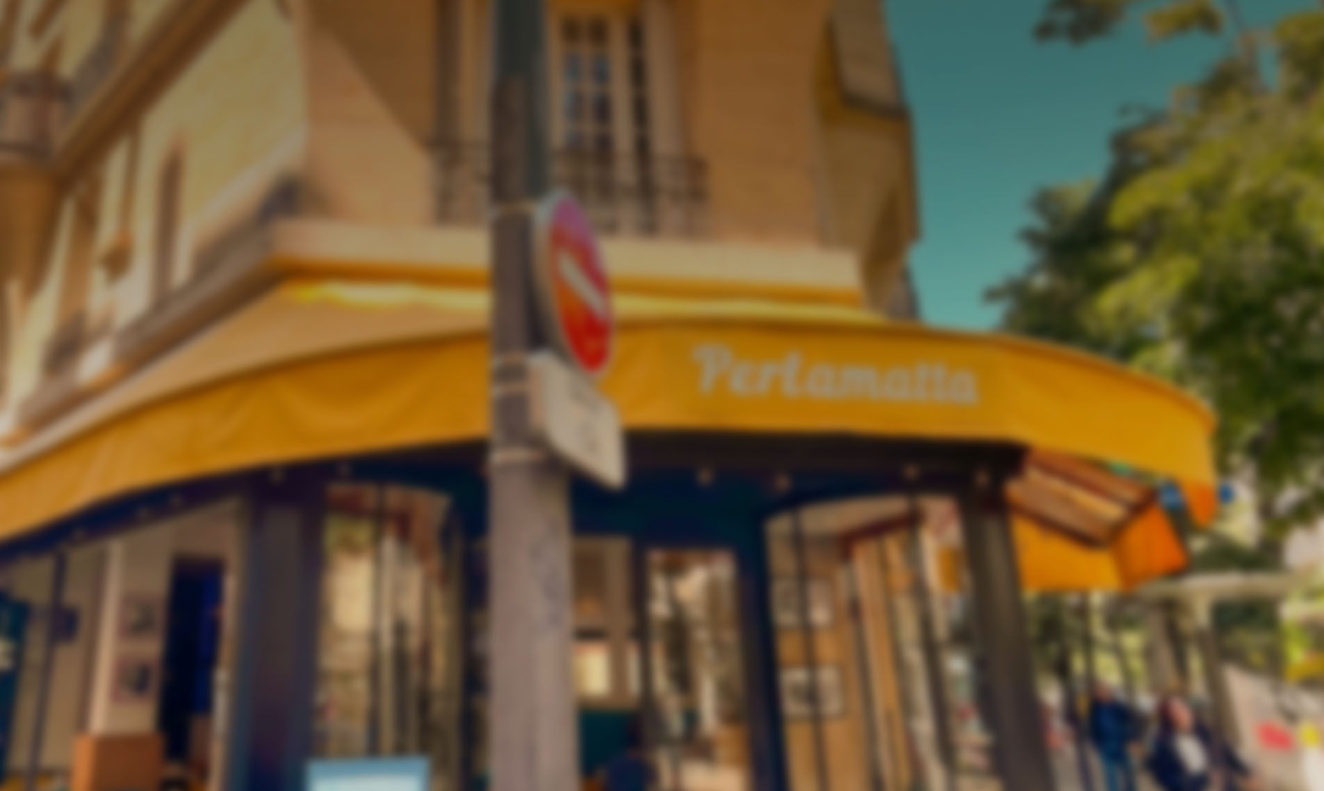 une brasserie typique de Rome dans un cadre gai